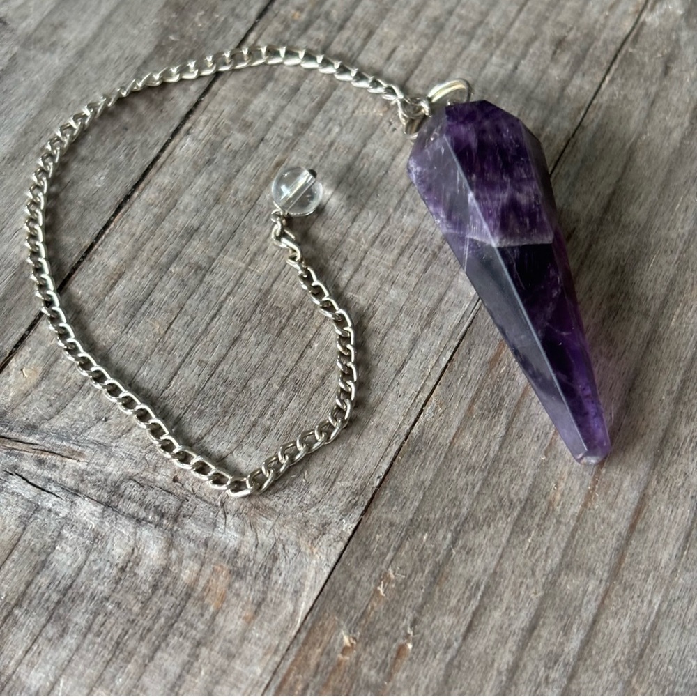 Faceted Point Cut Amethyst Pendulum - Picture 1 of 6